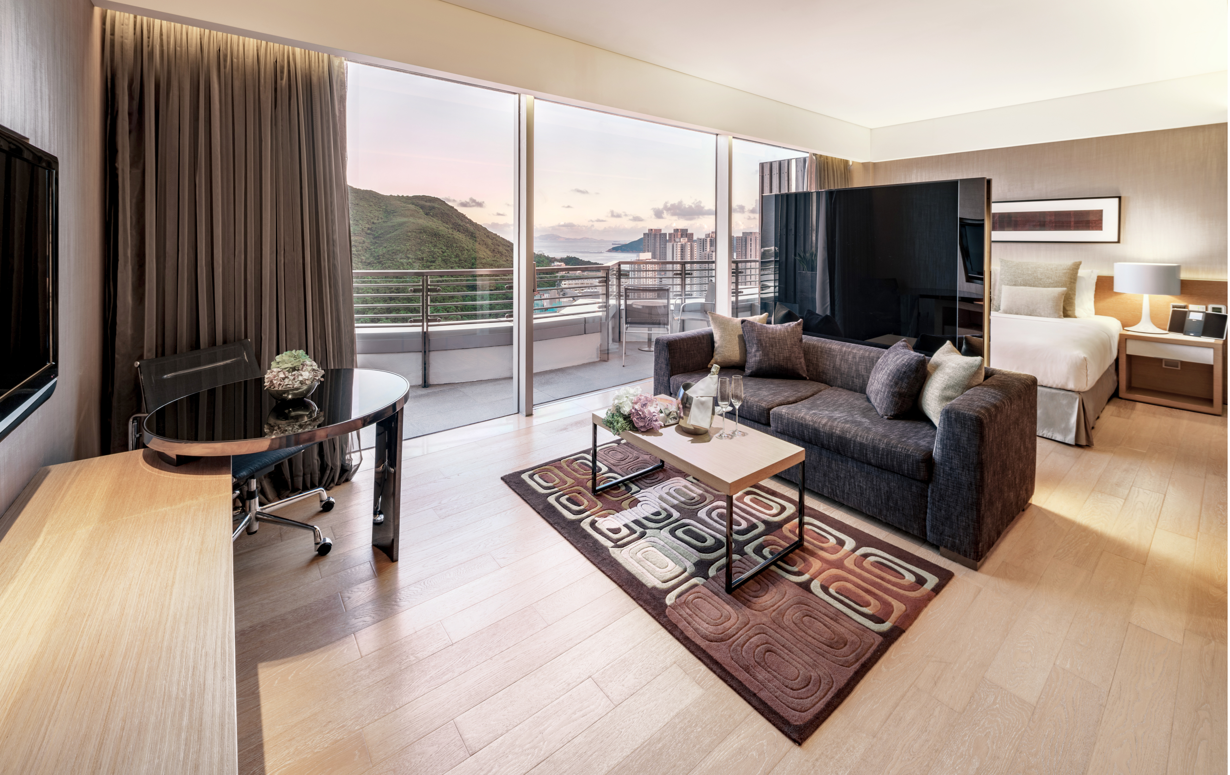 Aqua Suite | Wong Chuk Hang Hotel Near Ocean Park
